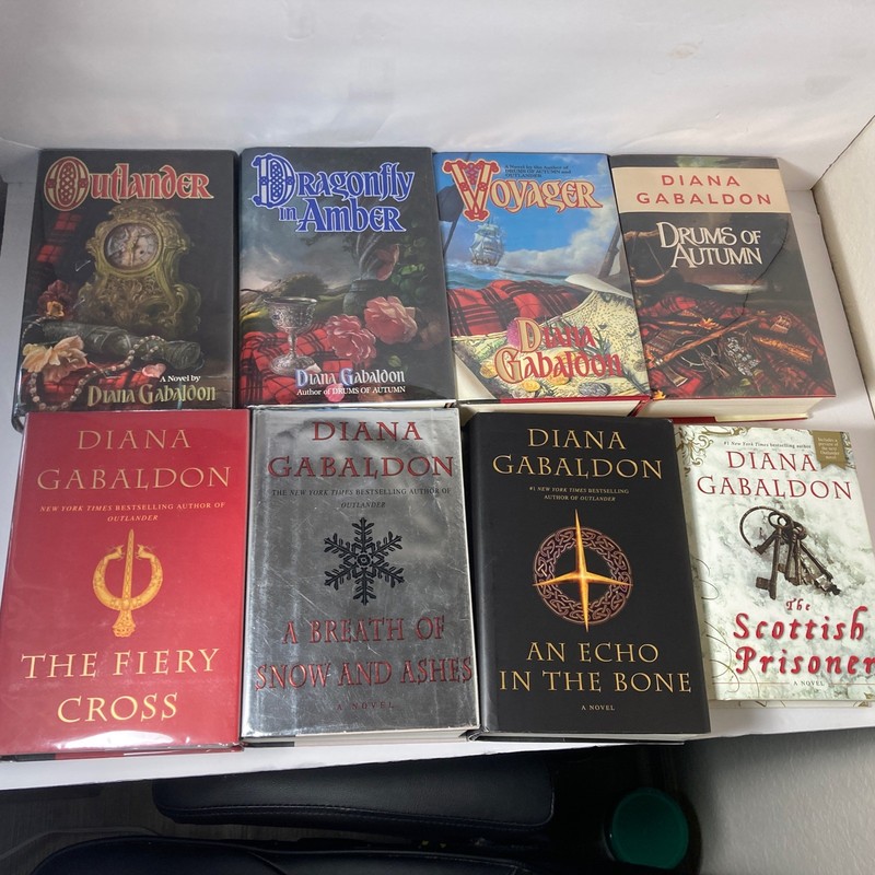 A Diana Gabaldon Hardcover Outlander Series Seven Book Set Books 1-7 SIGNED READ