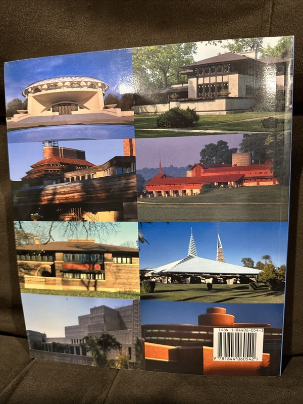 Atlas of Frank Lloyd Wright - Paperback By Hook, Alex - Very GOOD 2005 240 Pages gallery