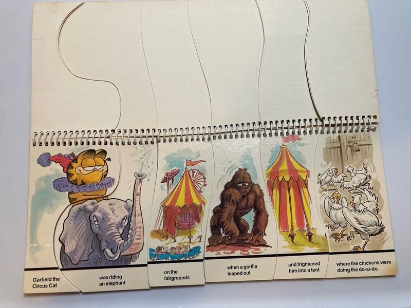 1982 Garfield Mix or Match Storybook, Long Spiral Bound Flip Book 200,000 Combos gallery