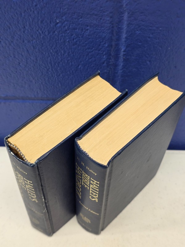 LOT of 2 - Halley's Bible Handbook by Henry Halley 1965 Vintage 24th Edition HB gallery