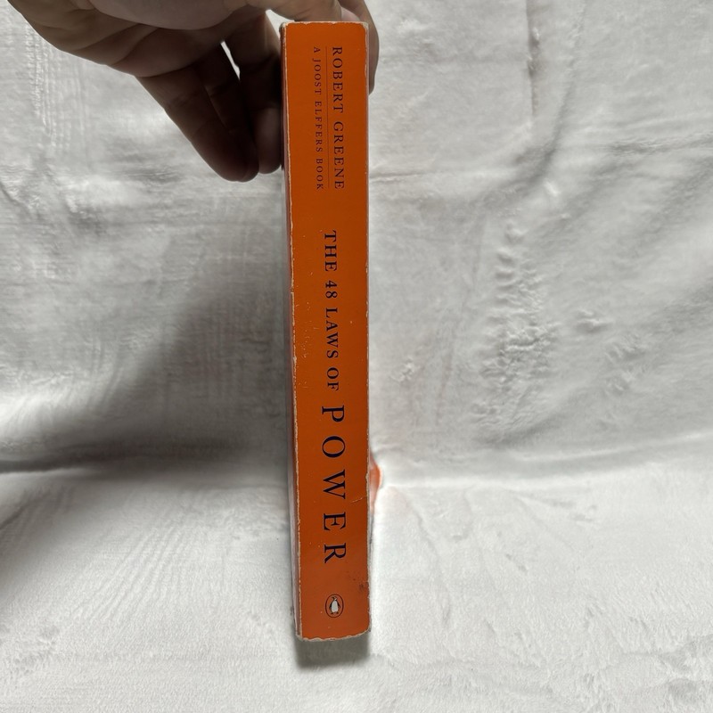 The 48 Laws of Power Robert Greene Paperback Penguin gallery