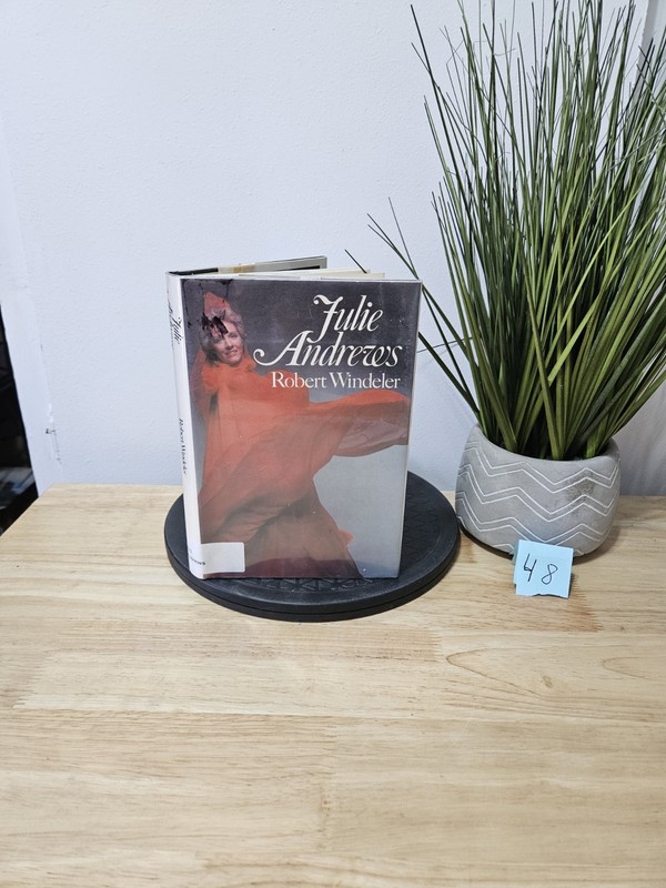 Julie Andrews Biography By Robert Windeler 1983 First Edition Hardcover