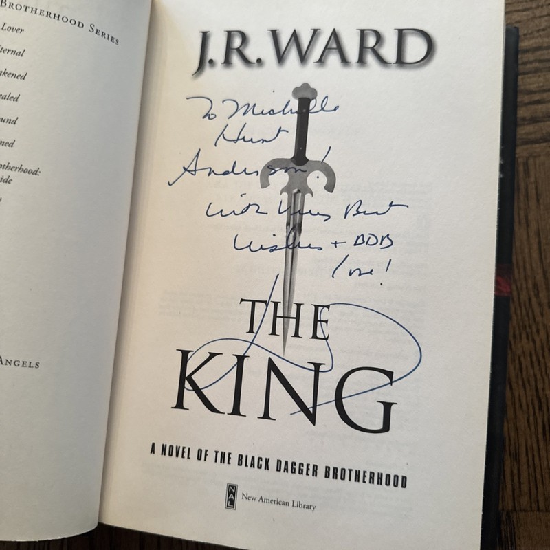 SIGNED The King: A Novel of the Black Dagger Brotherhood J.R. Ward 1st Print gallery