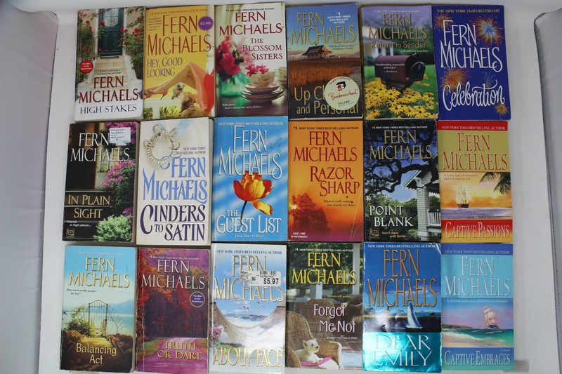 Lot of 10 Fern Michaels Paperback Books Random Mix - Free Shipping gallery