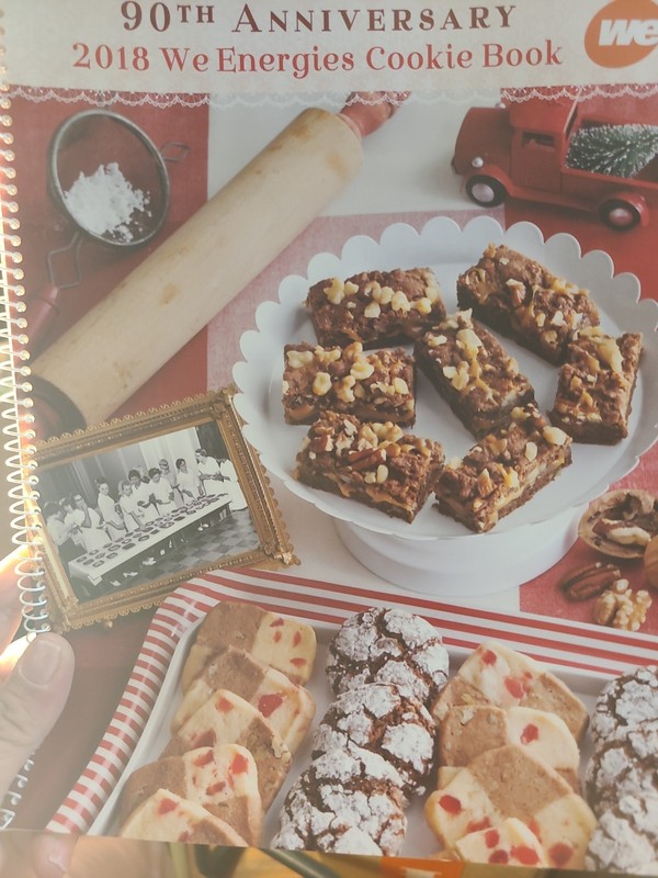Set Of 8 We Energies Cookie Books 2014-2018 2021 2023 2024 gallery