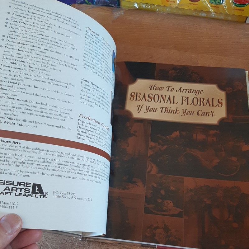 How to arrange seasonal florals if you think you can't Hardcover ASIN 1574861107 gallery