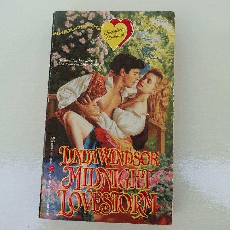 Midnight Lovestorm Linda Windsor 1992 Zebra Heartfire Vintage Romance Book