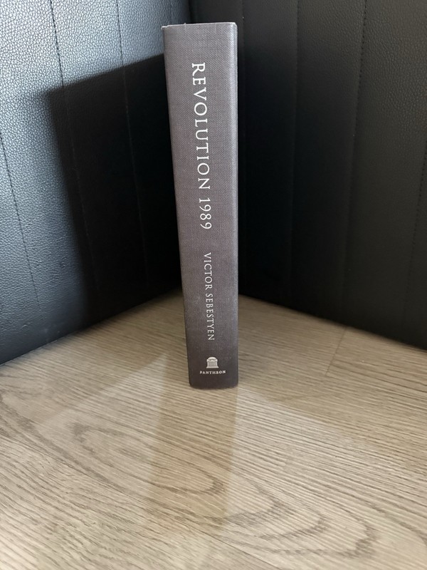 Revolution 1989: The Fall of the Soviet Empire by Victor Sebestyen