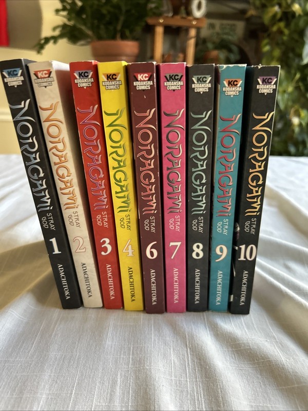 Noragami Manga Lot of 9 Volume 1, 2, 3, 4, 6, 7, 8, 9 , 10 Paperback! gallery