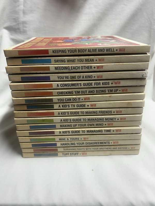 Lot of 16 Vtg 70s Joy Wilt Weekly Reader Book Clubs Children’s Teaching Series
