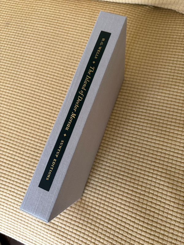 The Island of Doctor Moreau by H.G. Wells Suntup Editions Numbered LIKE NEW gallery