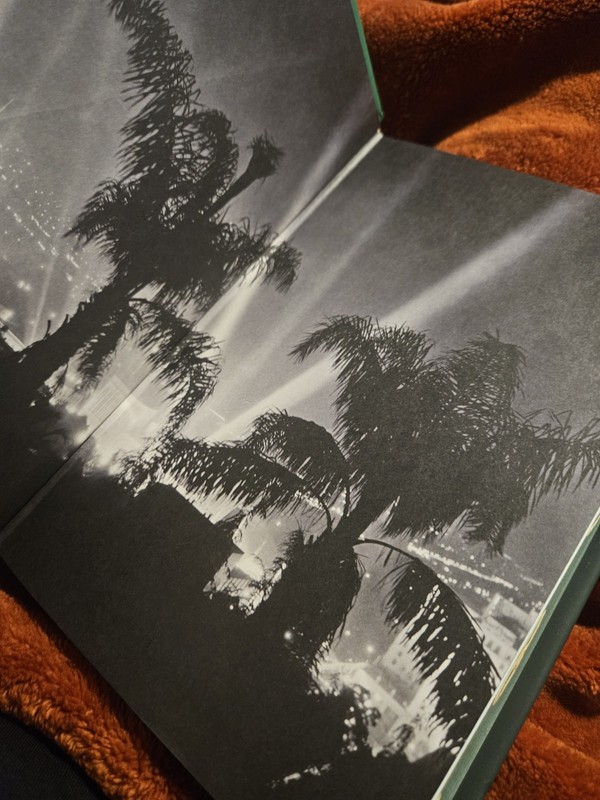 SIGNED The Seven Husbands of Evelyn Hugo DELUXE EDITION by Taylor Jenkins Reid gallery