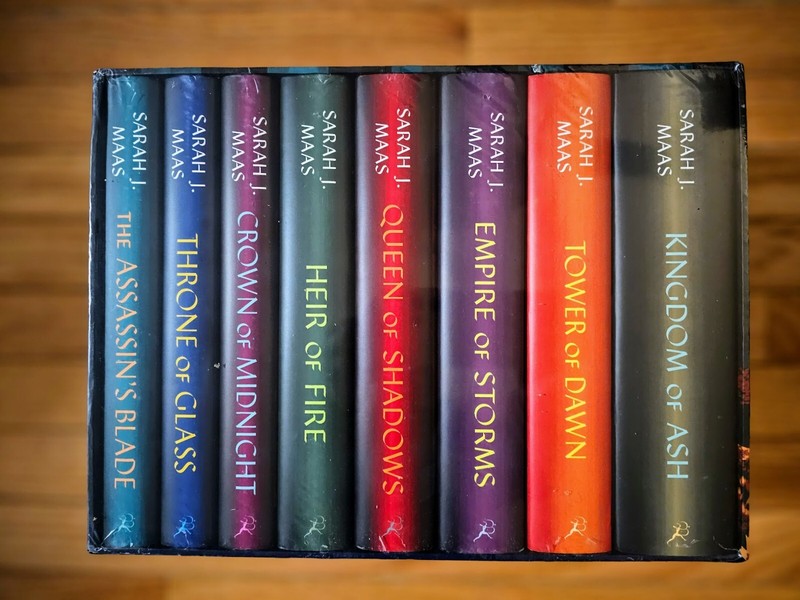 Throne of Glass Box Set by Sarah J. Maas [Box Set] [Hardcover]