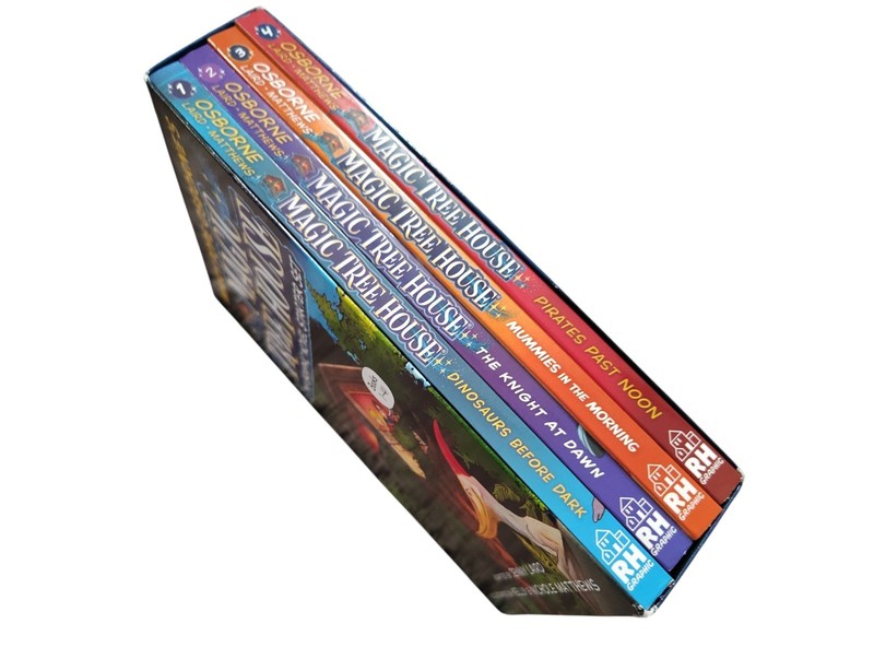 Magic Tree House Graphic Novel Set - Books 1-4 - Never Used - Mary Pope Osborne gallery
