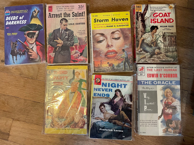 Lot of 7 VINTAGE romance books (Lot #14)