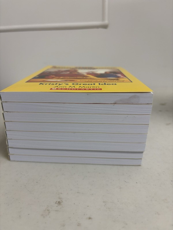 The Babysitters Club Chapter Books 1-8 Like New gallery