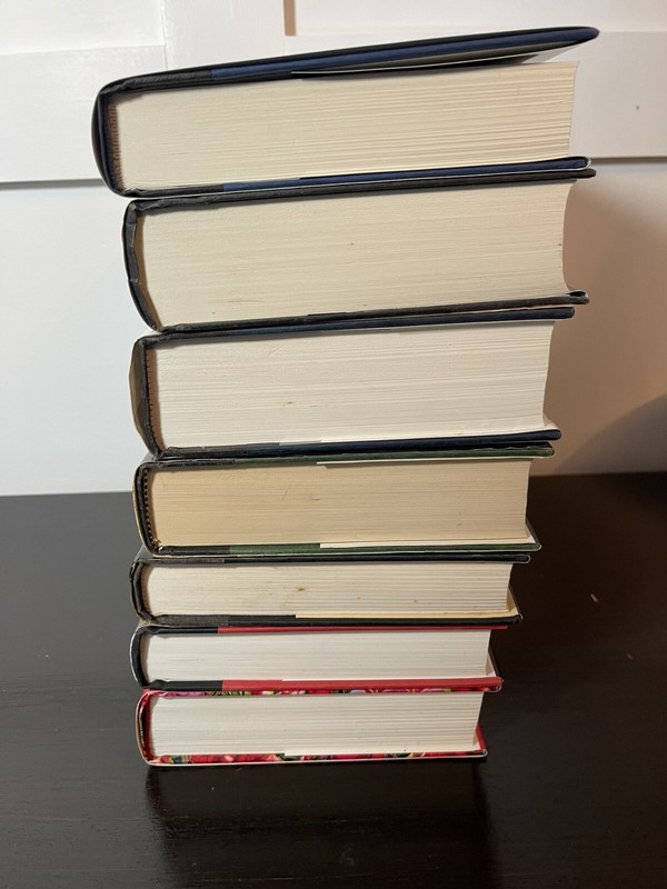 STEPHEN KING (8x) Hardcover Book Lot, Classic Horror Thriller, Mixed Collection gallery