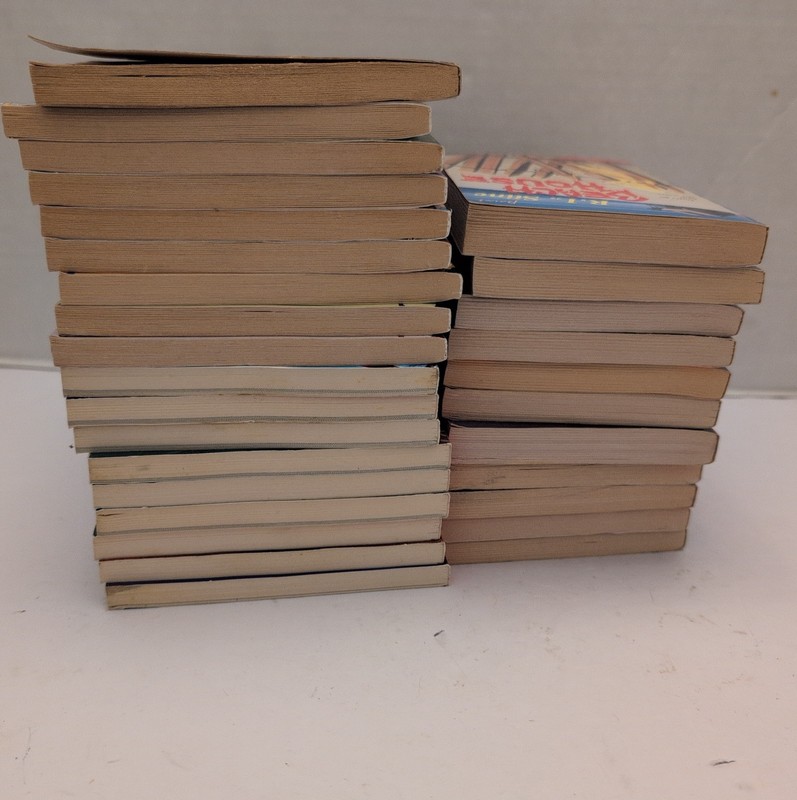 R.L. Stine Vintage Lot Of 29 Fear Street/Goosebumps/More Books 90s 2000s Horror gallery