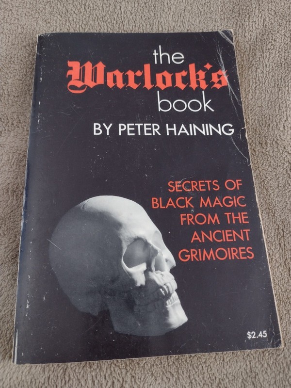 The Warlock’s Book by Peter Haining (trade paperback)