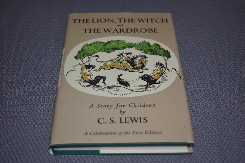 Lion, the Witch and the Wardrobe C.S. Lewis (Facsimile 1st Edition/Later Print)