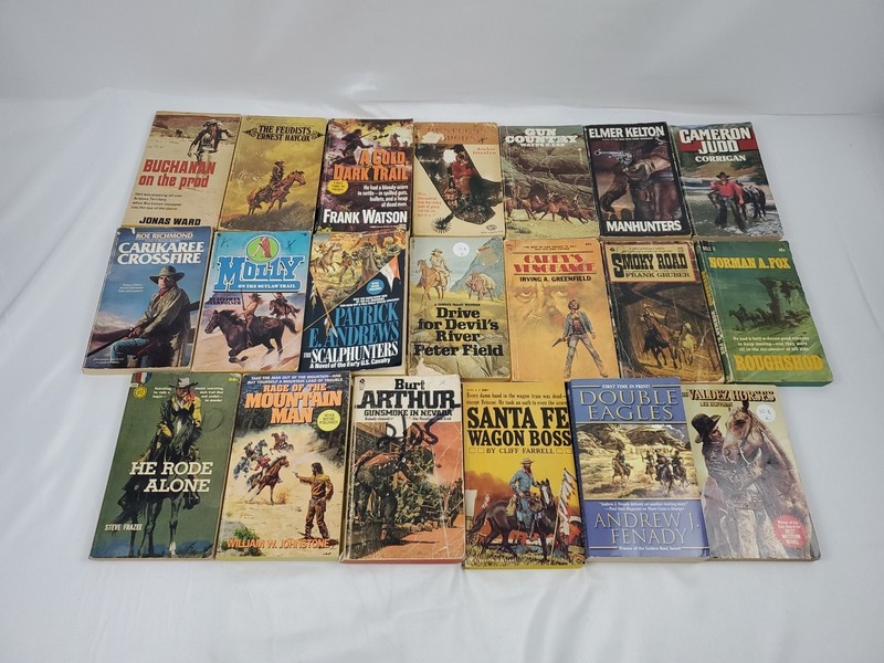 Lot of 20 Western Vintage Paperbacks Books Cliff Farrell Ernest Haycox And More