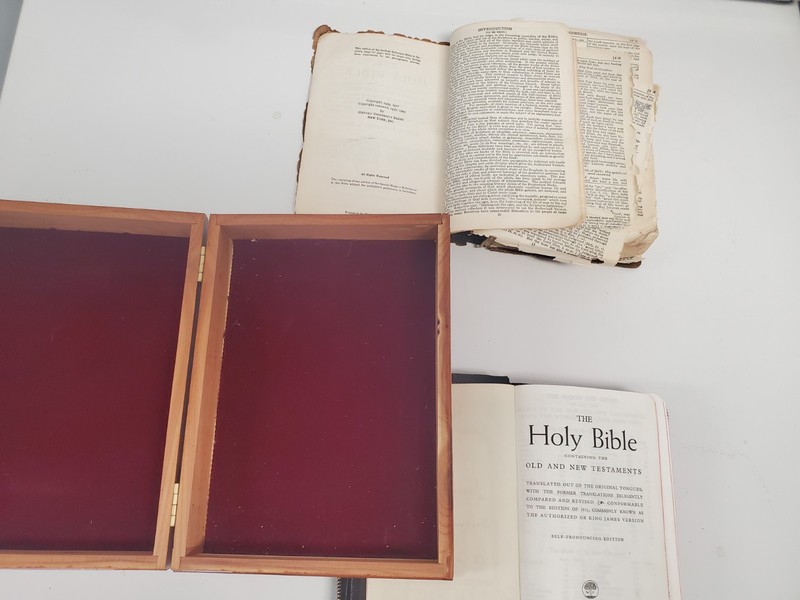 Vintage bibles Wood Case