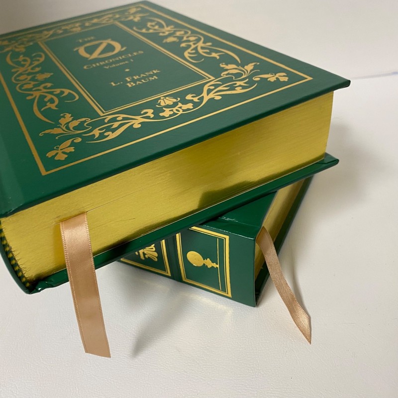 OZ CHRONICLES •• L. FRANK BAUM • VOL 1 & 2 • LEATHER GIFT ED Wizard of Oz 2003 gallery