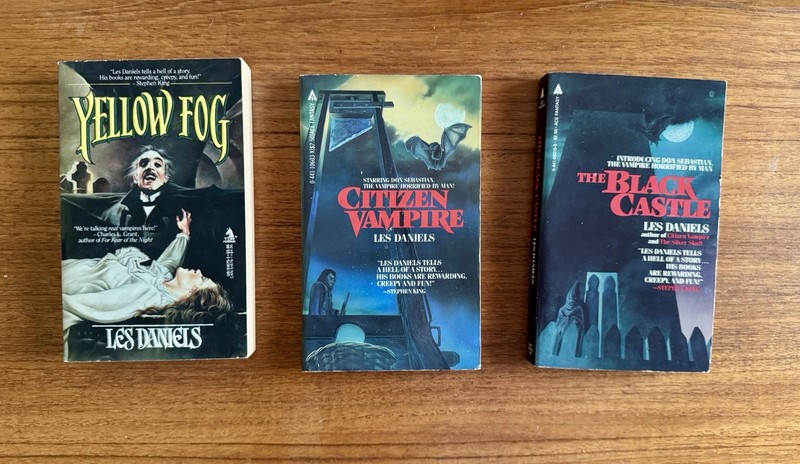 VAMPIRE Dracula PAPERBACK Book LOT Horror PN ELROD Les Daniels DAN SIMMONS++ gallery