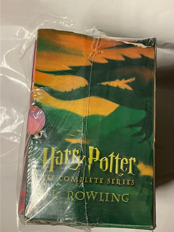 Harry Potter Paperback Box Set Books 1-7 gallery
