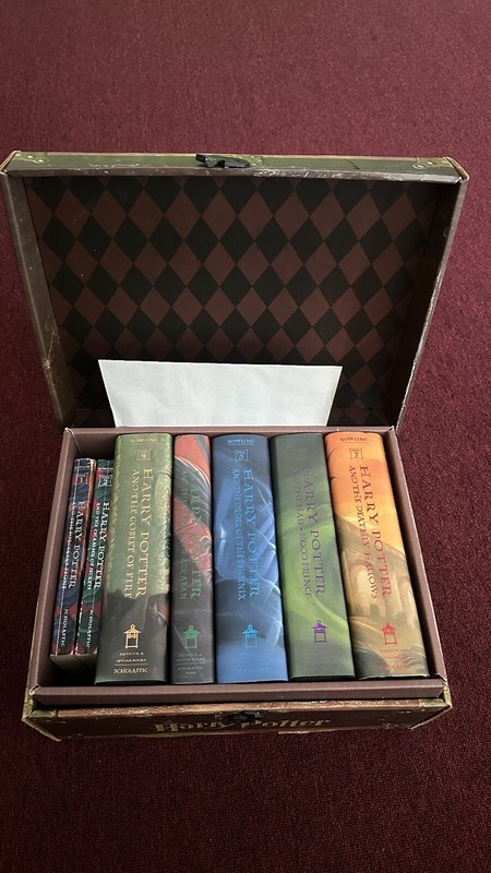 Used Harry Potter Boxed Hardcover Book Set 1-7 in Trunk Chest (Read Description)