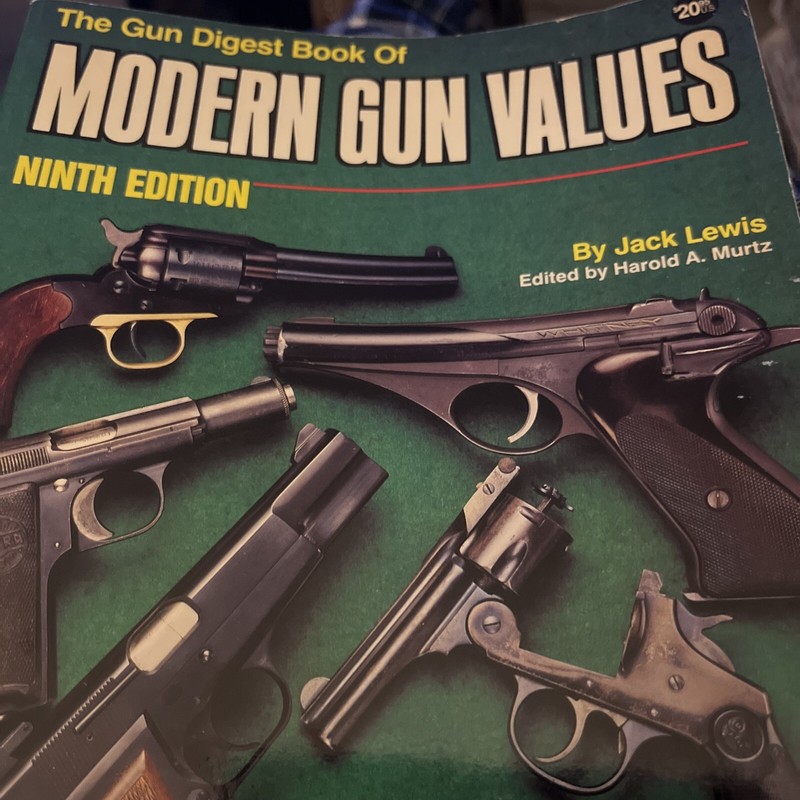 Gun Digest Book Of Modern Gun Values Ninth Edition 560 Pages Great Reference gallery