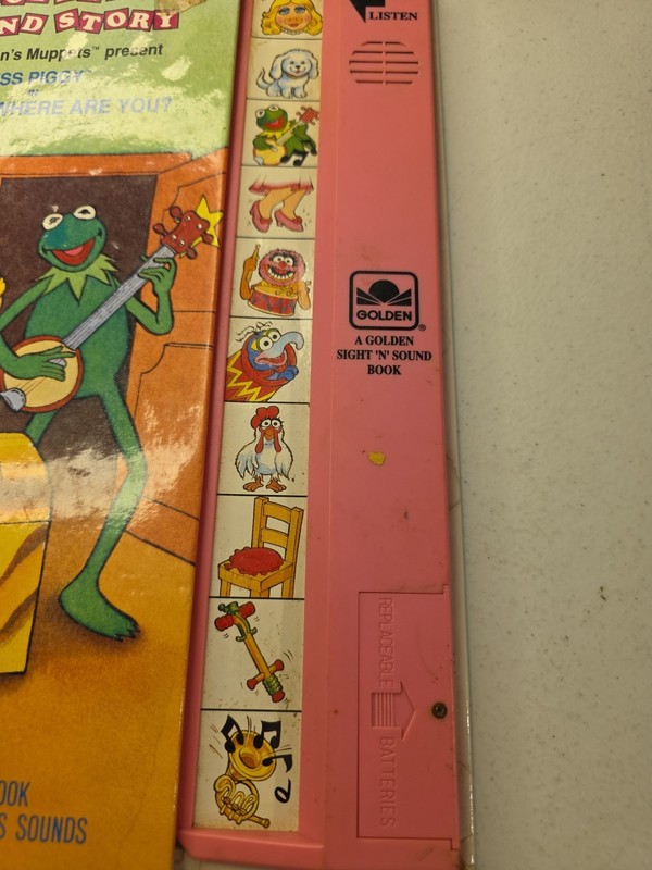 Vintage 1991 Disney Golden Sound Story Book Miss Piggy Foo-Foo Where Are You? gallery