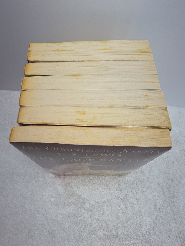 Chronicles of Narnia Boxed Set by C. S. Lewis Books 1-7 gallery