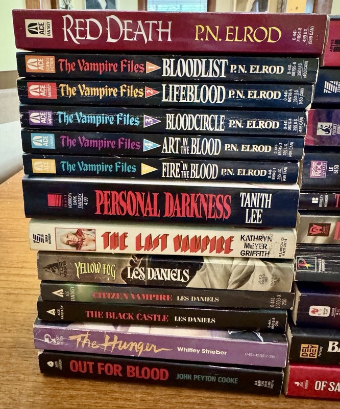 VAMPIRE Dracula PAPERBACK Book LOT Horror PN ELROD Les Daniels DAN SIMMONS++ gallery