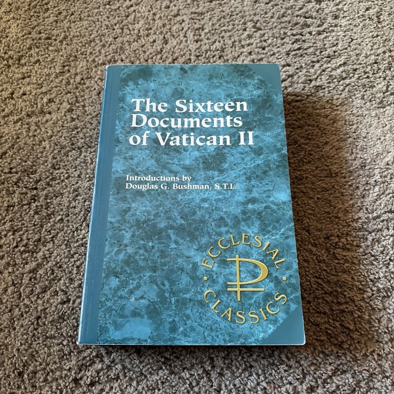 The Sixteen Documents of Vatican II, Ecclesial Classics 1999 Softcover