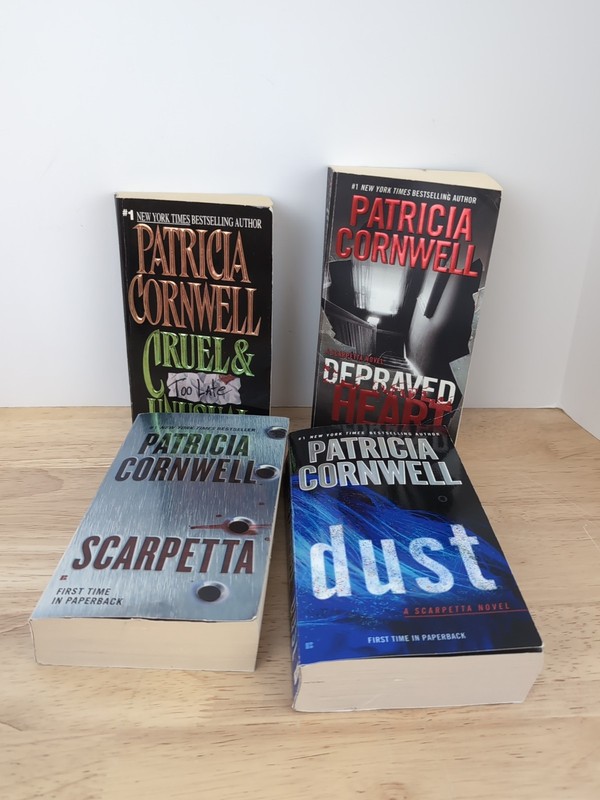 Patricia Cornwell Book Lot Dust, Scarpetta And Cruel & Unusual