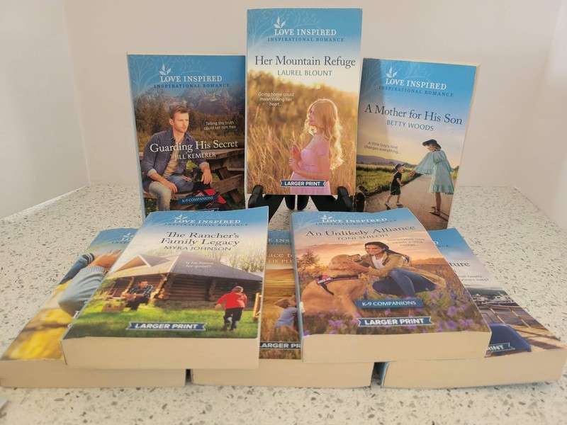 Larger Print Love Inspired Inspirational Romance Paperback Books Lot of 8