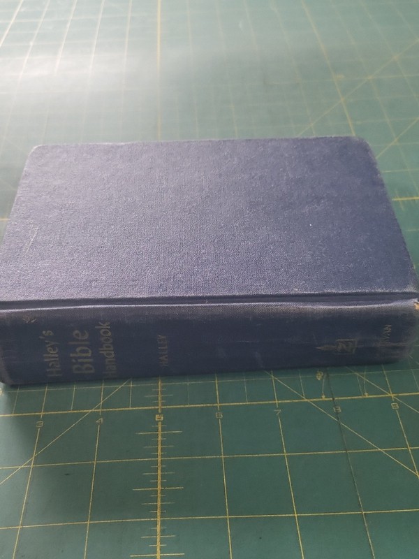 Halley’s Bible Handbook – Henry H. Halley, 1965 hc, Zondervan Publishing House