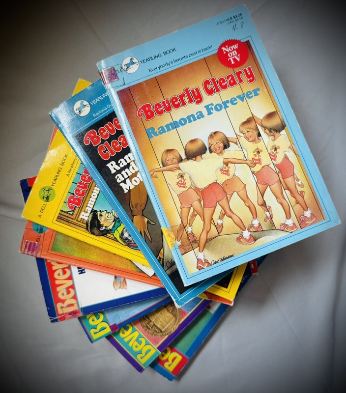 Lot of 8 Vintage Beverly Cleary Ramona Beezus Strider Henshaw Ralph Paperback
