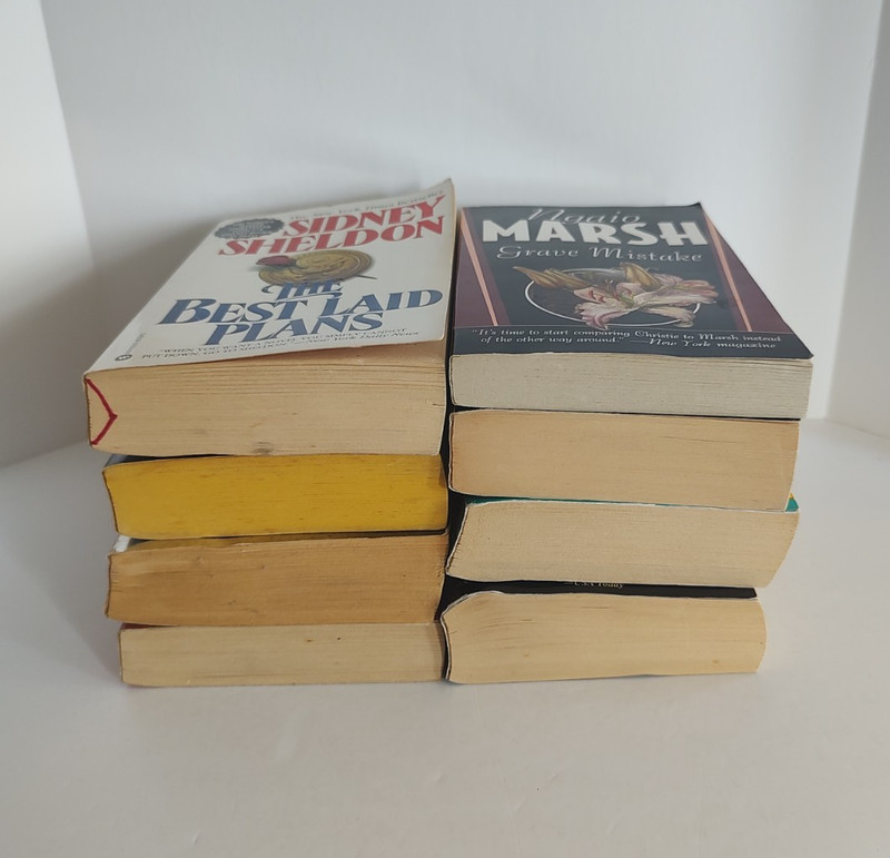 Mixed Authors Lot/8 Paperback Crime Drama Thriller Action Novels gallery