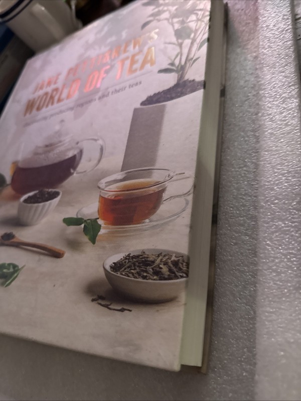 Jane Pettigrew's World of Tea: Discovering Producing Regions and their Teas gallery