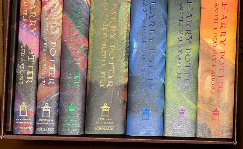 Harry Potter Boxed Set Hardcover Books 1-7 in Trunk Chest Limited Edition gallery