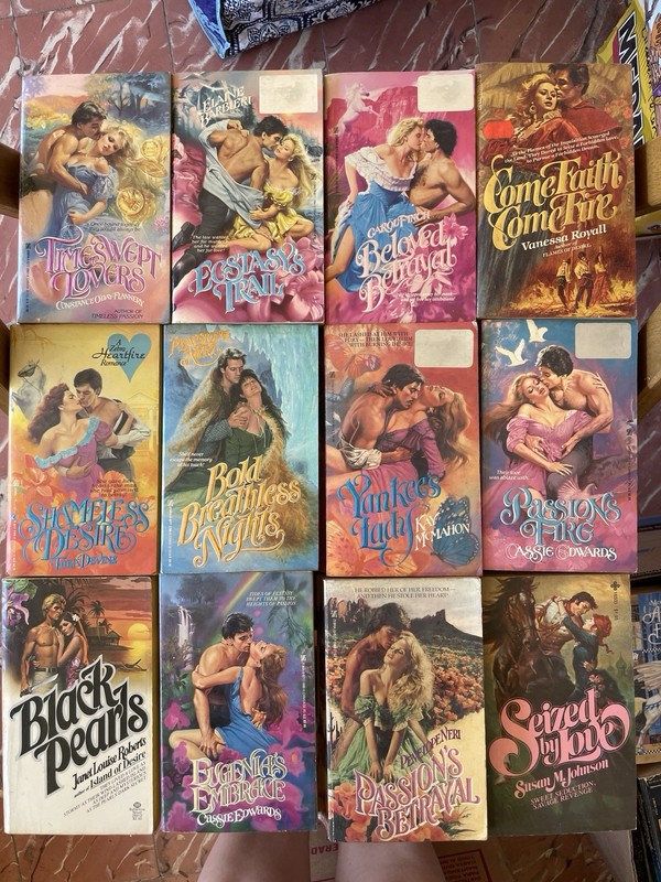 Lot 8 Random Vintage Historical Romance Books Novels