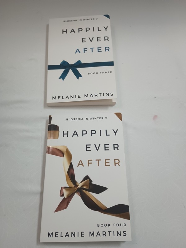Lot of 6 Blossom in Winter Se I-lV,Happily After #3 &4 Melanie Martins gallery